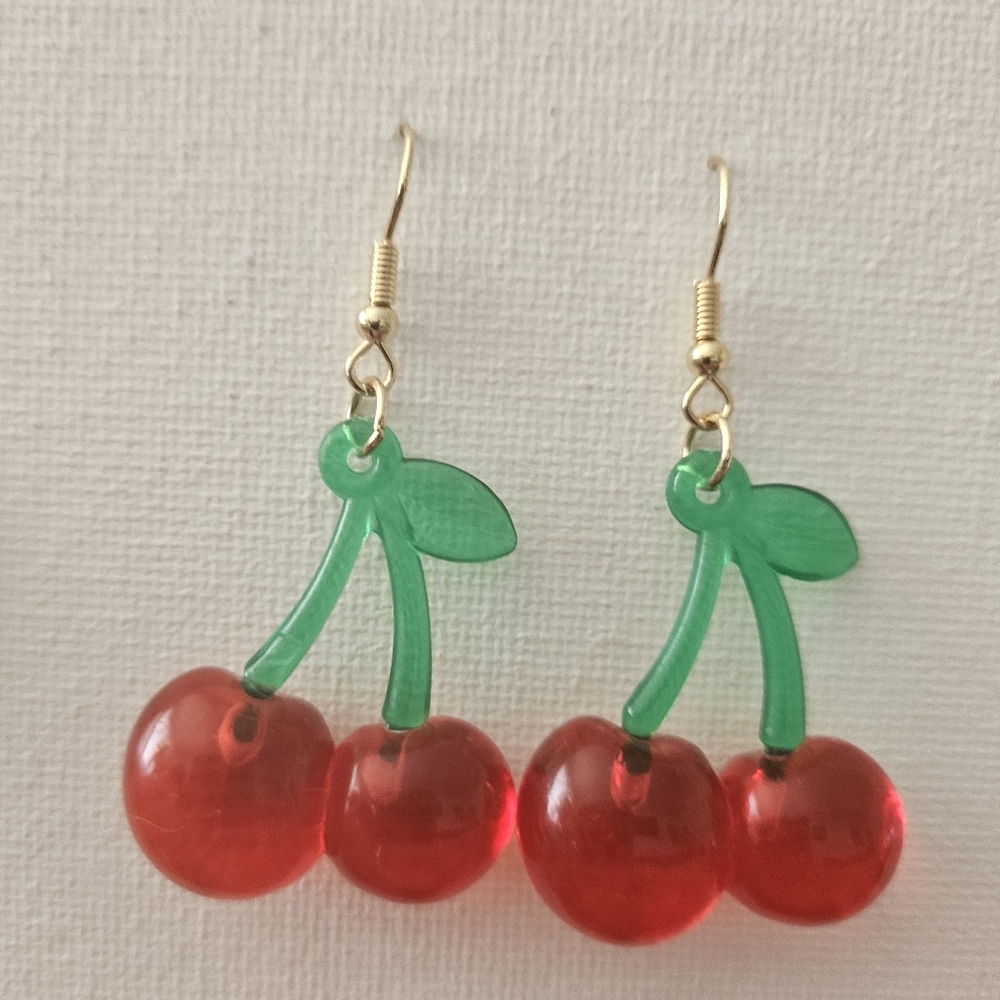 Cherries  Earrings     New Without Tags